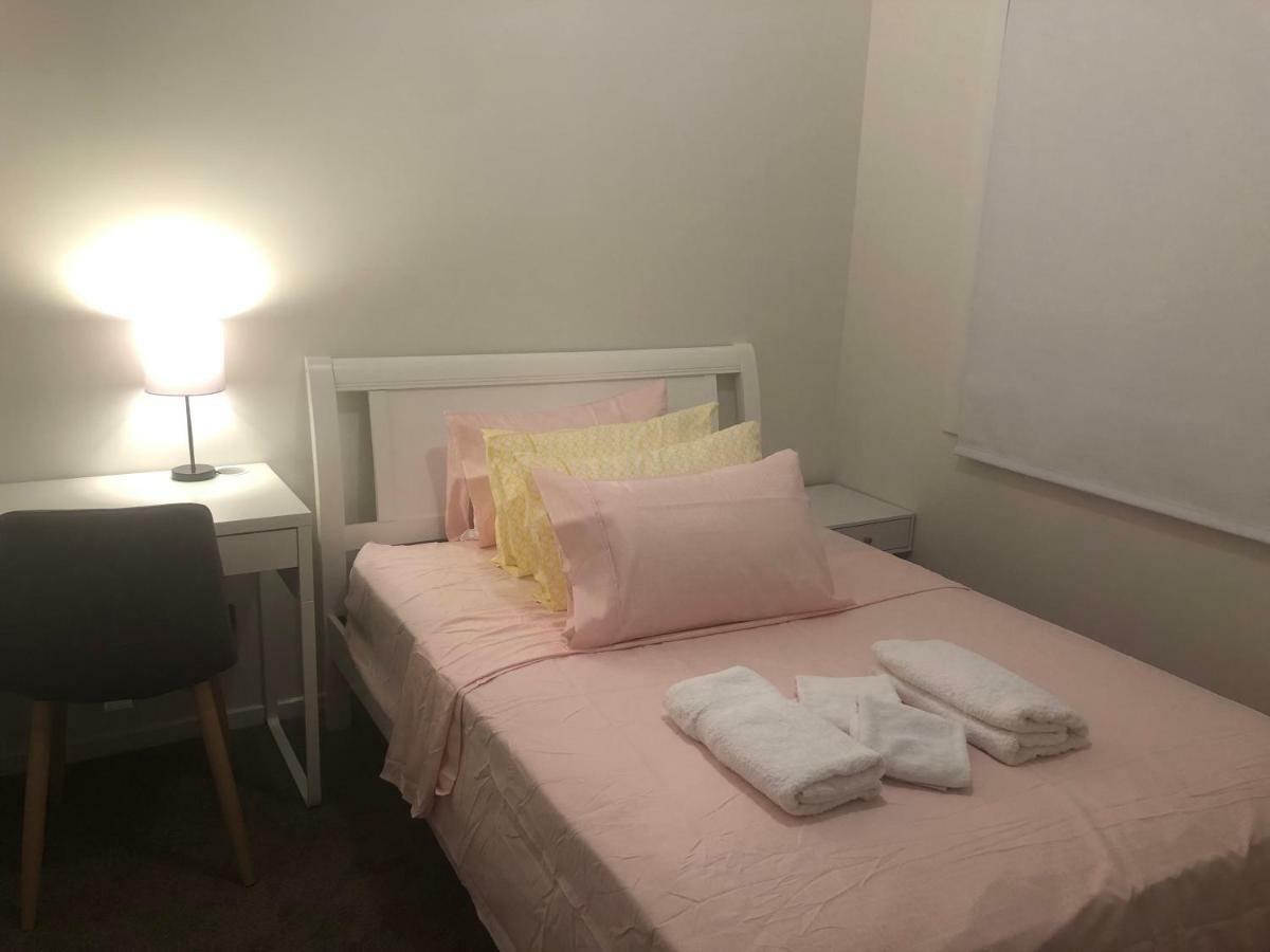 Apple House Tarneit North Apartment Ngoại thất bức ảnh