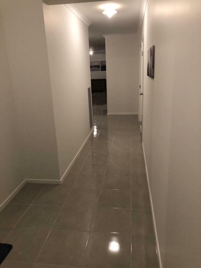 Apple House Tarneit North Apartment Ngoại thất bức ảnh