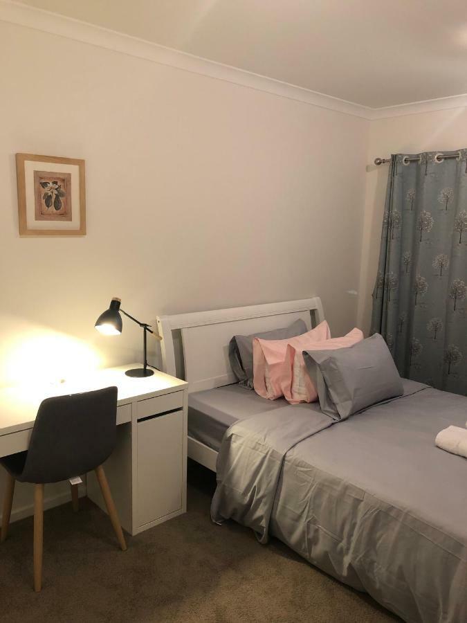 Apple House Tarneit North Apartment Ngoại thất bức ảnh