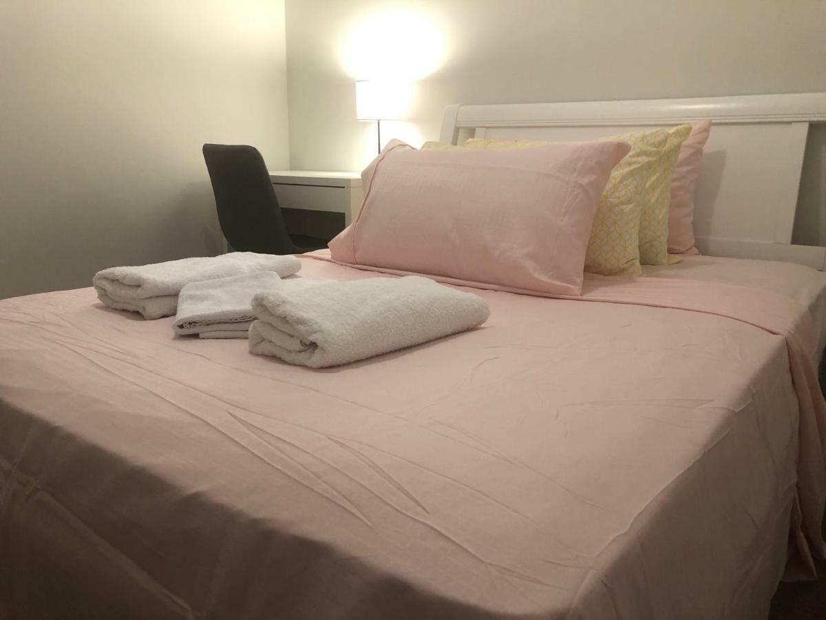 Apple House Tarneit North Apartment Ngoại thất bức ảnh