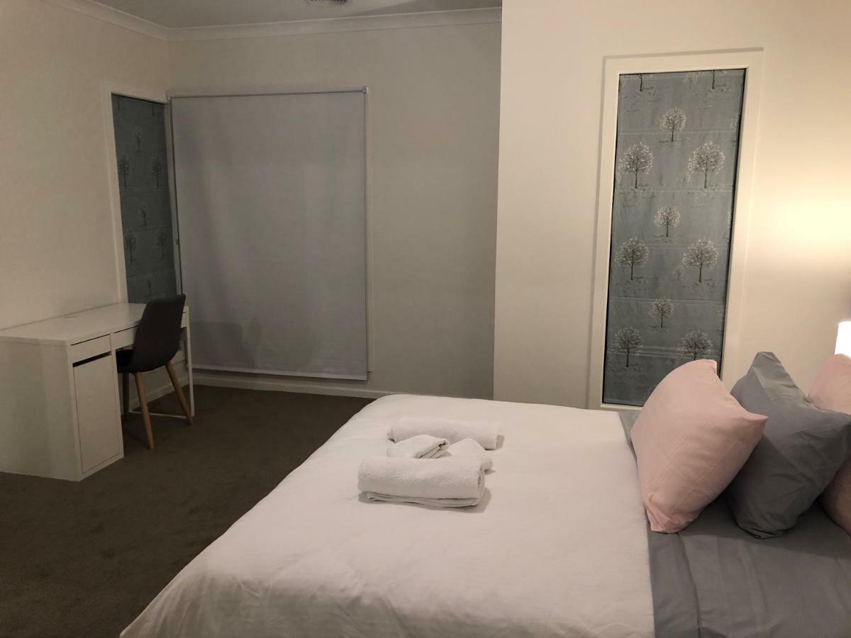 Apple House Tarneit North Apartment Ngoại thất bức ảnh