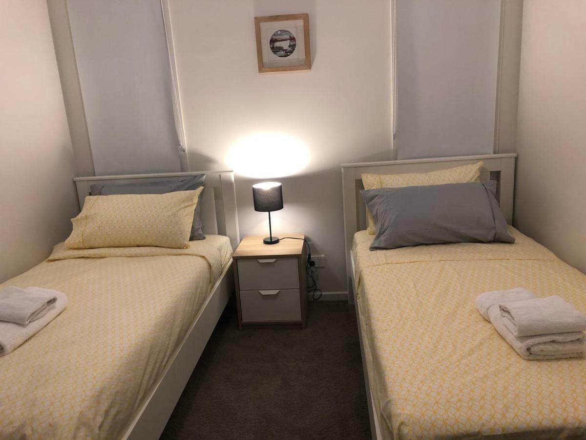 Apple House Tarneit North Apartment Ngoại thất bức ảnh